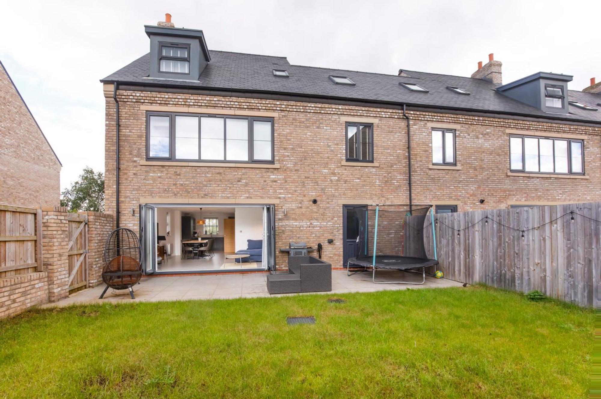 Mount Vale 4 Bedroom Luxury Home & Free Parking - York, York